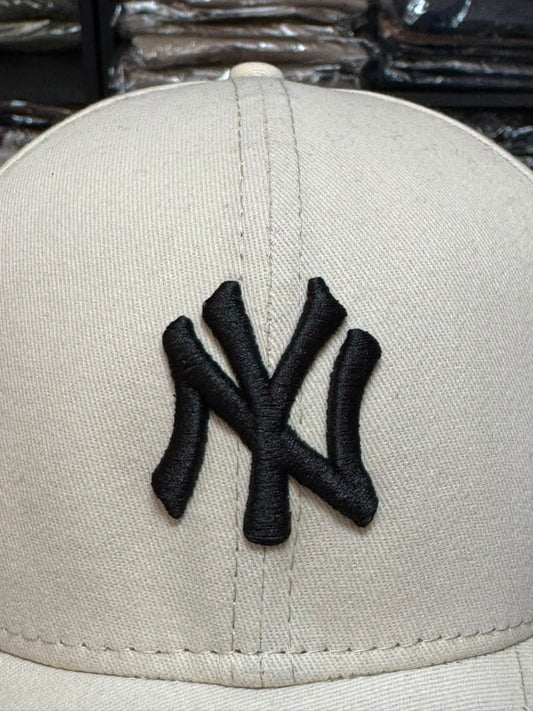 Bonés New Era 9FORTY New York Yankees Bege Unissex
