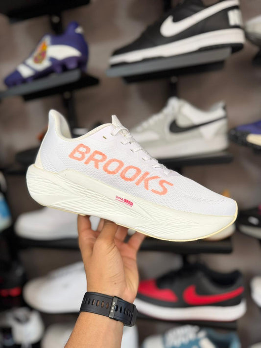 Tênis Brooks Hyperion Max 2 Branco e Amarela Masculino