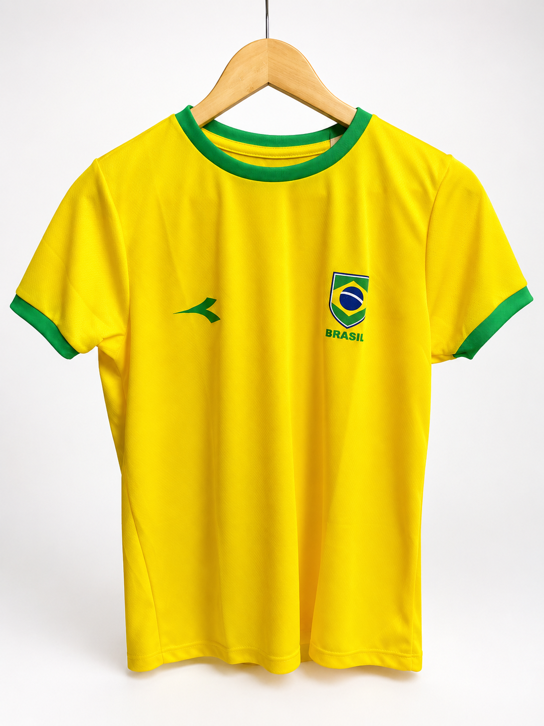 Camisa Brasil Amarela Diadora Feminina