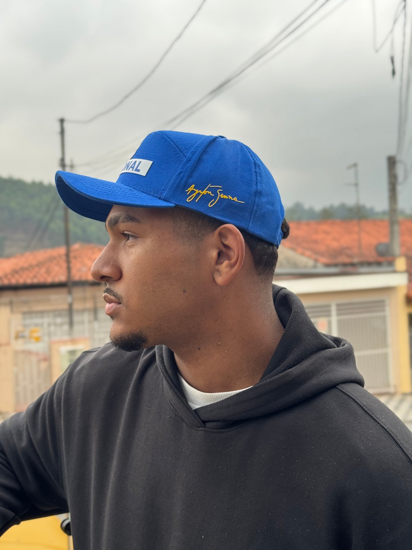 Boné Nacional Original Ayrton Senna Azul | Modelo Oficial com Assinatura Exclusiva