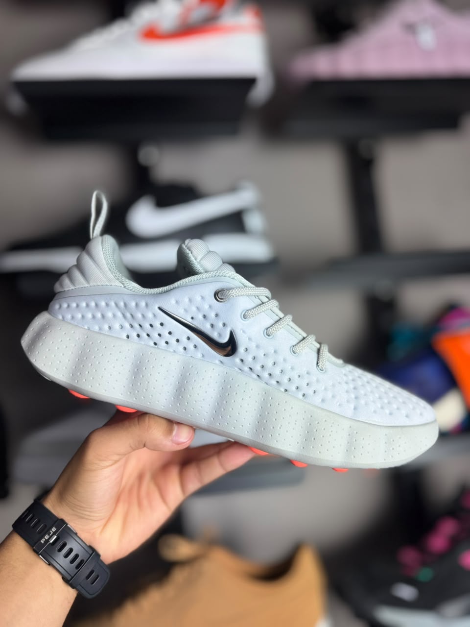 Nike Mind 002 Light Smoke Unissex
