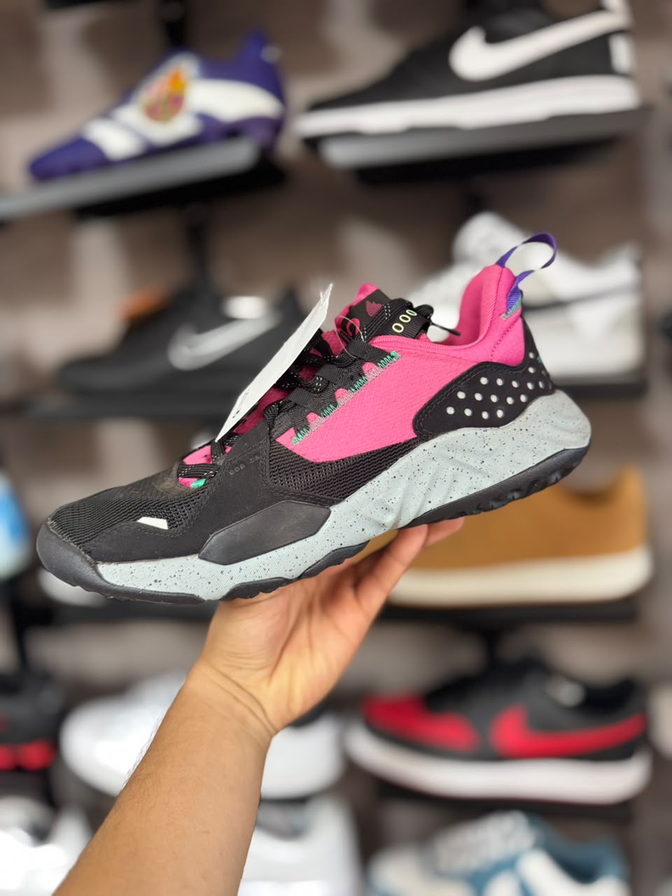 Tênis Jordan Delta Pink Miami Nights Masculino