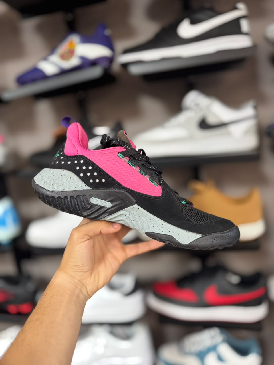 Tênis Jordan Delta Pink Miami Nights Masculino