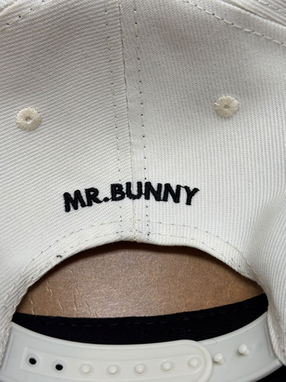 Boné Snapback Mr Bunny Branco Masculino Original