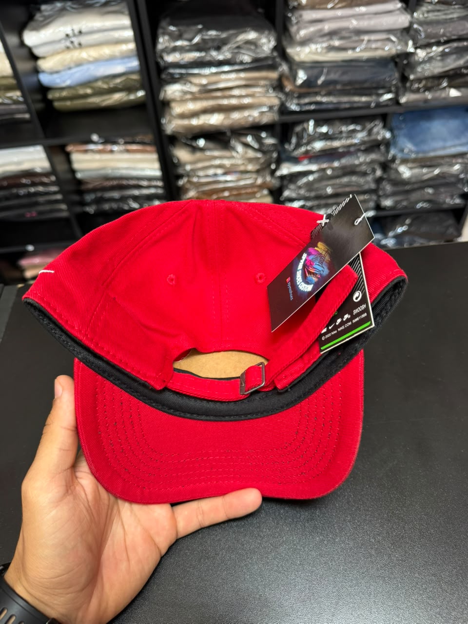 Boné Nike Club Court Dad Hat Fivela Masculino Vermelho