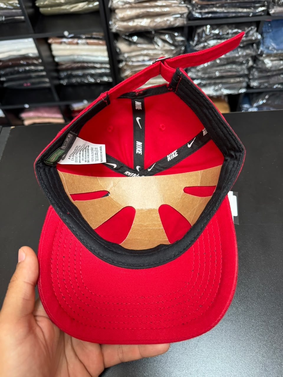 Boné Nike Club Court Dad Hat Fivela Masculino Vermelho