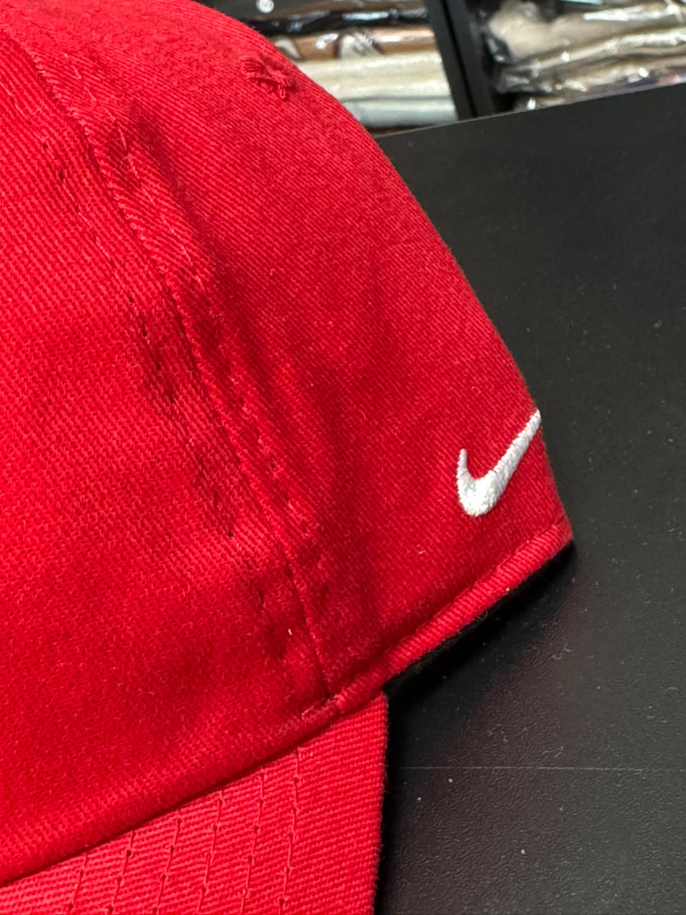 Boné Nike Club Court Dad Hat Fivela Masculino Vermelho