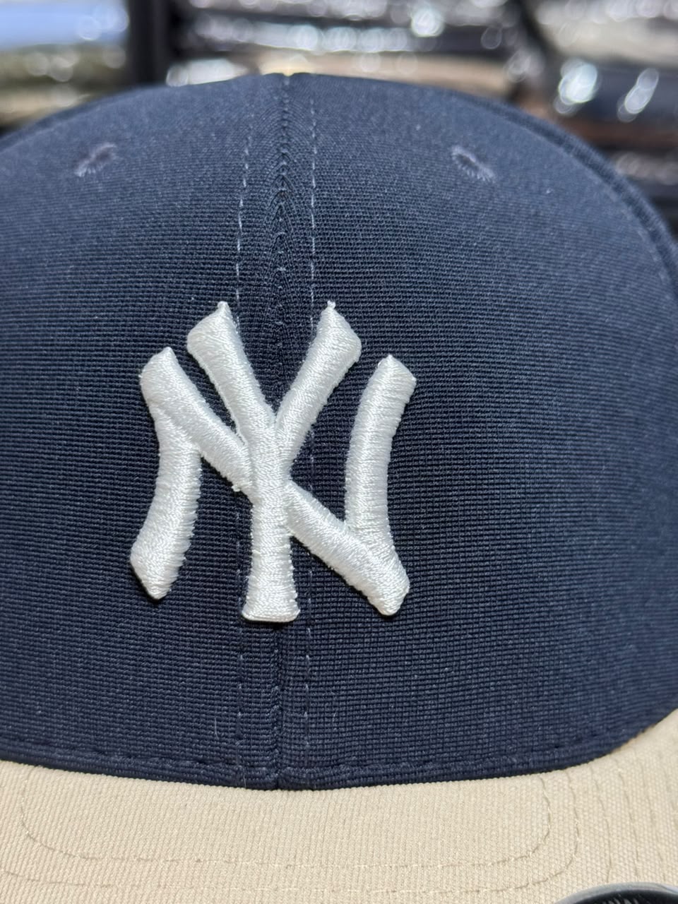Boné New Era 9Forty Yankees Azul e Bege Unissex