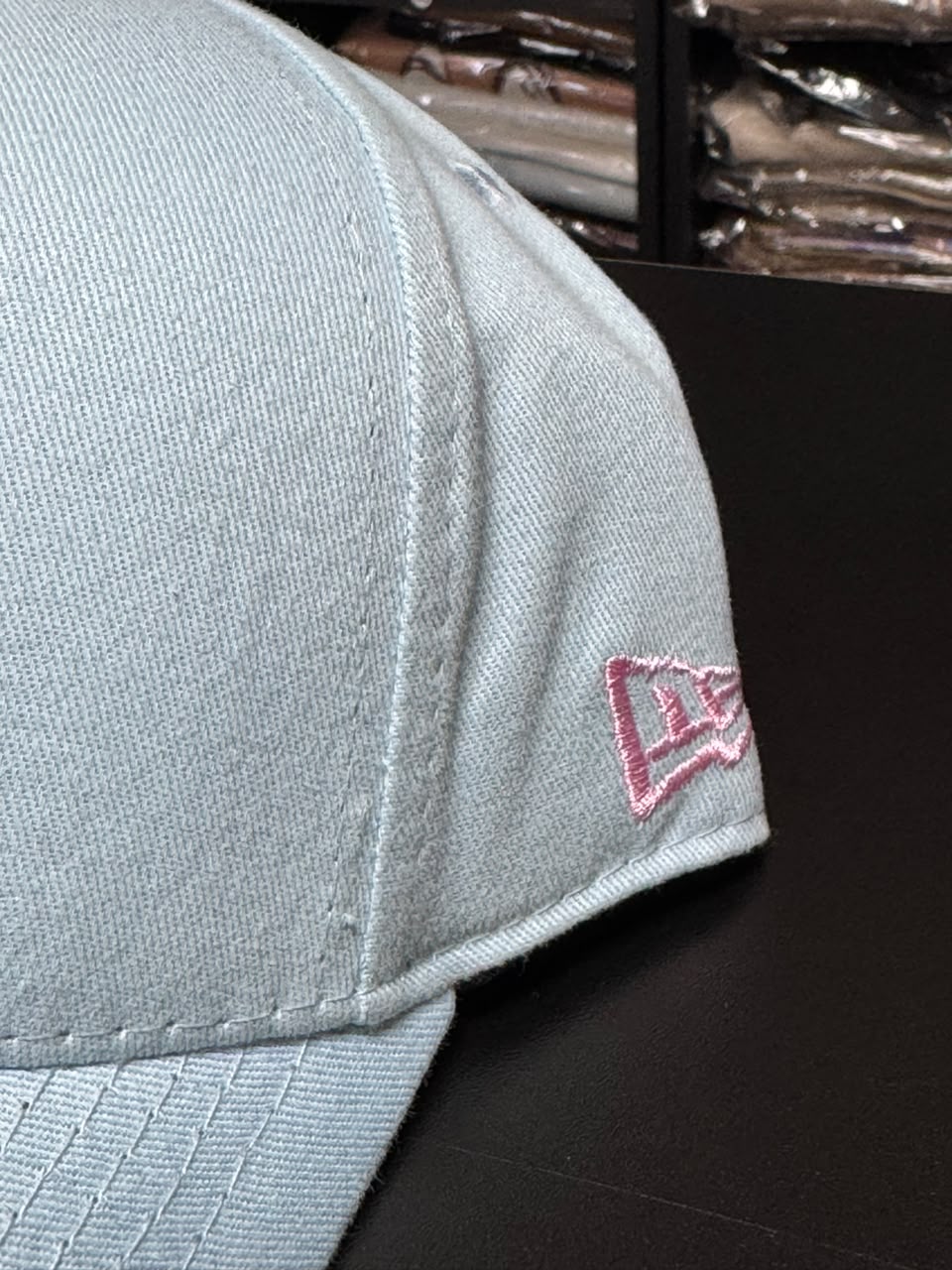 Boné New Era 9Forty Yankees Azul e Rosa Unissex