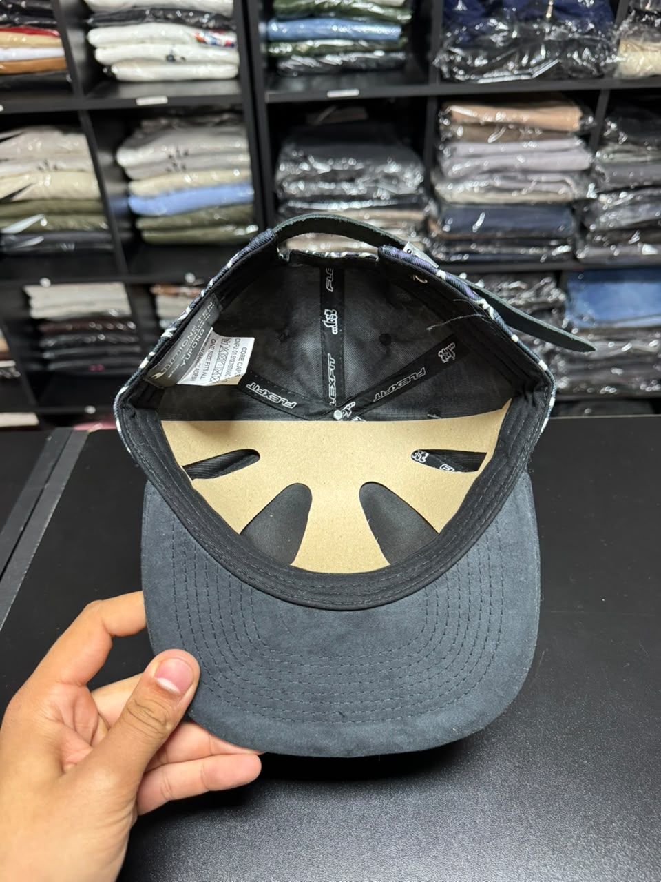 Boné Lost Aranha Caveira Roxo Snapback Preto Masculino