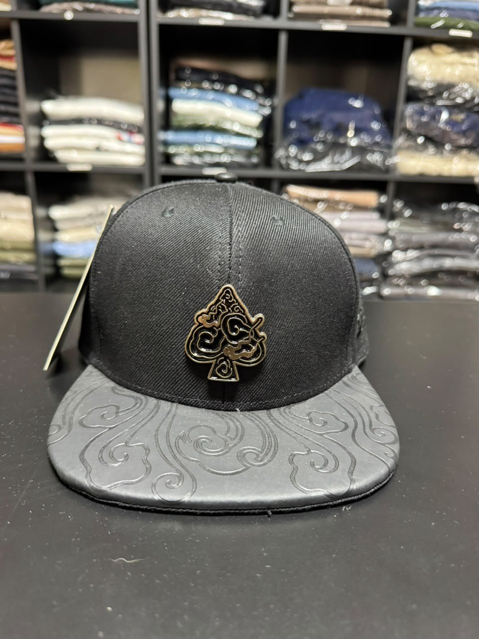 Boné Lost MCD Golden Customizado Snapback Preto Masculino