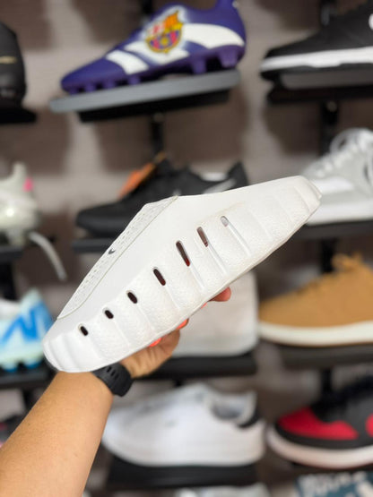 Chinelo Slide Nike Mind 001 Summit White Masculino