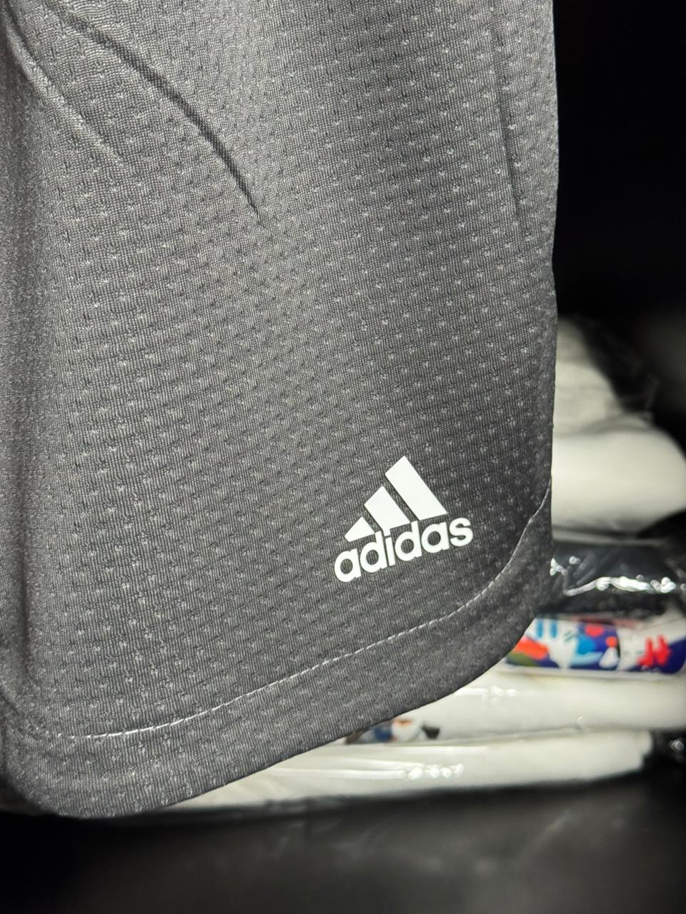 Shorts Adidas Cinza Dry Fit Esportiva Padrão Site
