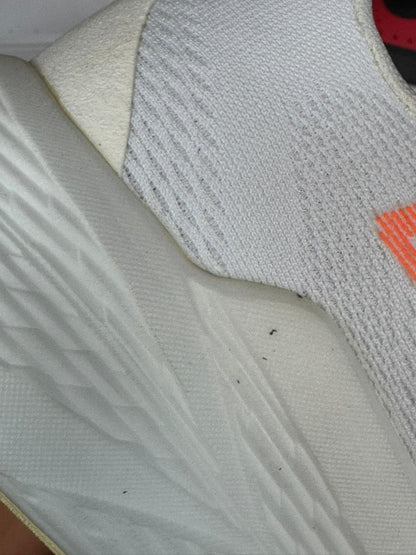 Tênis Brooks Hyperion Max 2 Branco e Amarela Masculino
