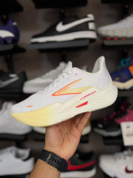 Tênis Brooks Hyperion Max 2 Branco e Amarela Masculino