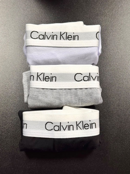 Kit com 3 Cuecas Calvin Klein Boxer Algodão Masculina